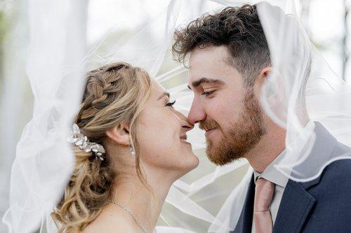 carousel-hero-element image-1